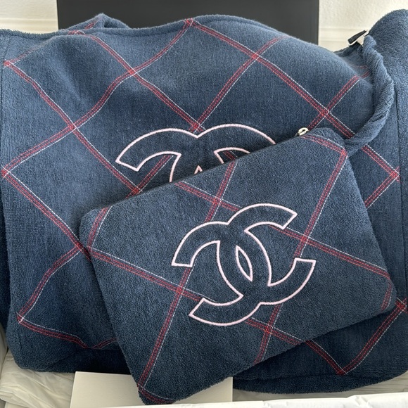 Chanel coco beach bag - Picture 2 of 5